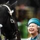 Рядом с лошадьми Елизавета II всегда светится от счастья