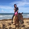 Фигуристка Елена Ильиных отдыхает с лошадьми!