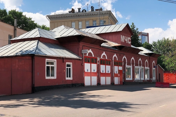 В Москве снесли историческое здание конюшни при ЦМИ 