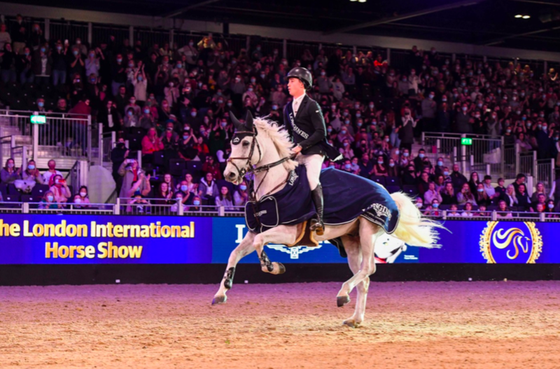 Джек Витакер завоевал золото на CSI5*-W в Лондоне 