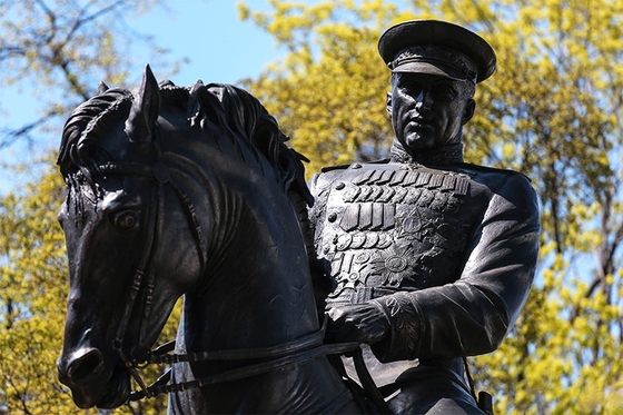 Памятник маршалу Рокоссовскому появился в Москве