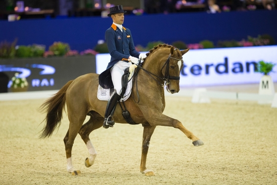 INDOOR BRABANT: Ханс Петер Миндерхуд побеждает в Гран-при и КЮРе Большого приза!