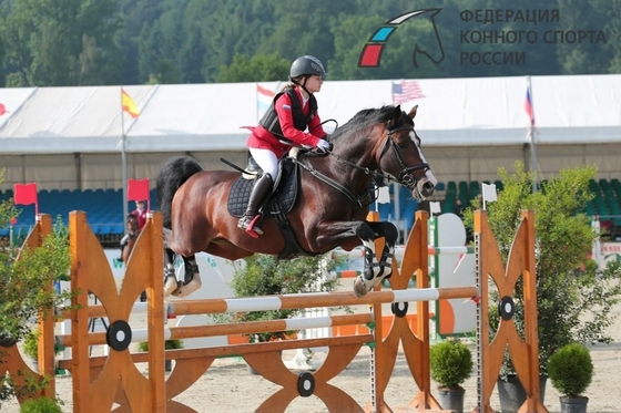 Александра Набатникова - 21-я в индивидуальном зачете на Чемпионате Европы по конкуру для детей, юношей и юниоров.