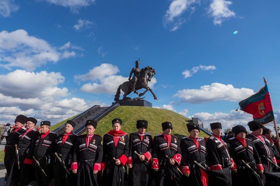 На Ставрополье открыли конный монумент Матвею Платову.