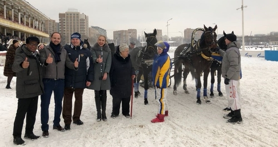 Марина Сечина получила награду за вклад в развитие рысистого спорта в России