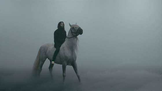 Джареда Лето сравнили с прекрасным принцем на белом коне