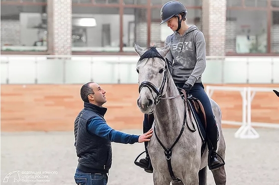 В Maxima Stables пройдут учебно-тренировочные сборы по конкуру для детей, юношей и юниоров