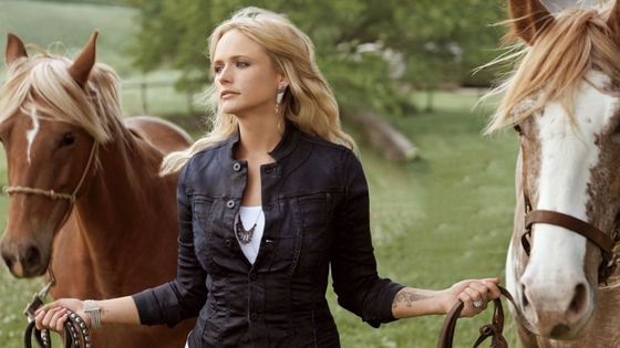 Миранда Ламберт назвала новую коллекцию одежды в честь любимой лошади