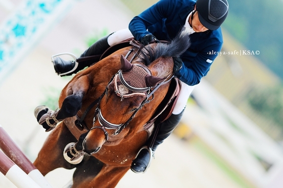 Международные соревнования по конкуру CSI2*/CSIYH1* в кСК "Ивановское"!