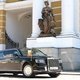 К Большому Кремлевскому дворцу первые лица государства подъезжают на транспорте, соответствующем эпохе: инаугурация Владимира Путина (2018 год) / Фотограф: Сергей Гунеев/РИА Новости/POOL/ТАСС
