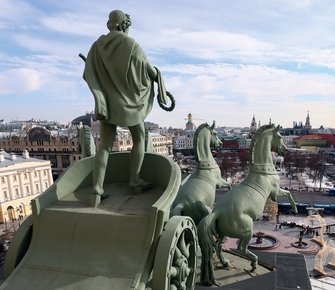 Четверо в ряд, или О чем молчат квадриги