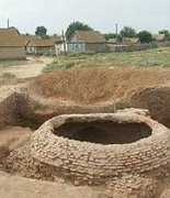 Всадник и лошадь провалились в склеп времен Золотой Орды под Астраханью